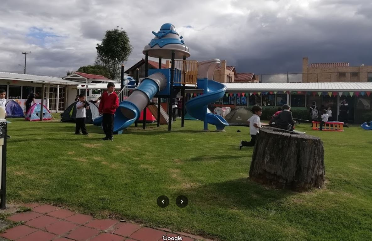 Foto COLEGIO EMILIO VALENZUELA